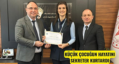 Samsun'da küçük çocuğun hayatını sekreter heimlich manevrası ile kurtardı