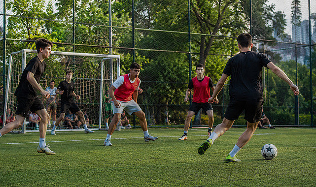 2026 Dünya Kupası Heyecanı Gençleri Sahalara Taşıyor: Spor Kültürü Yeniden Canlanıyor