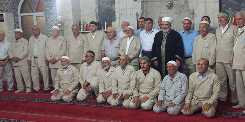 Hacı adayları kutsal topraklara uğurladı