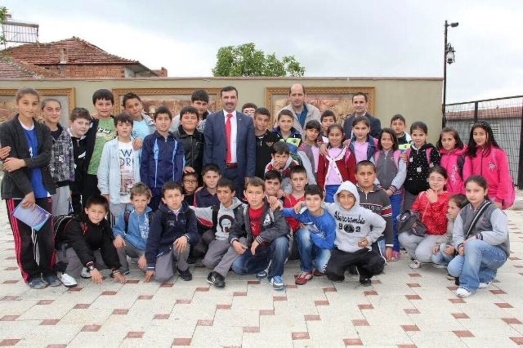İbrahim Sarıcaoğlu: 23 Nisan Ulusal Egemenlik ve Çocuk Bayramı Mesajı