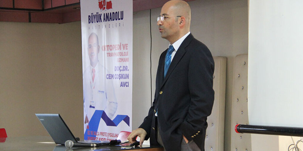 Samsun Büyük Anadolu Hastaneleri'nden Taşova'da sağlık konferansı