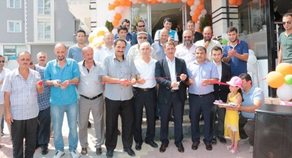 Tash-Han Restaurant Kafe hizmete açıldı