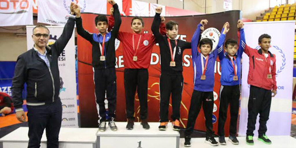 13 yaşında 5 kez Türkiye Şampiyonu oldu