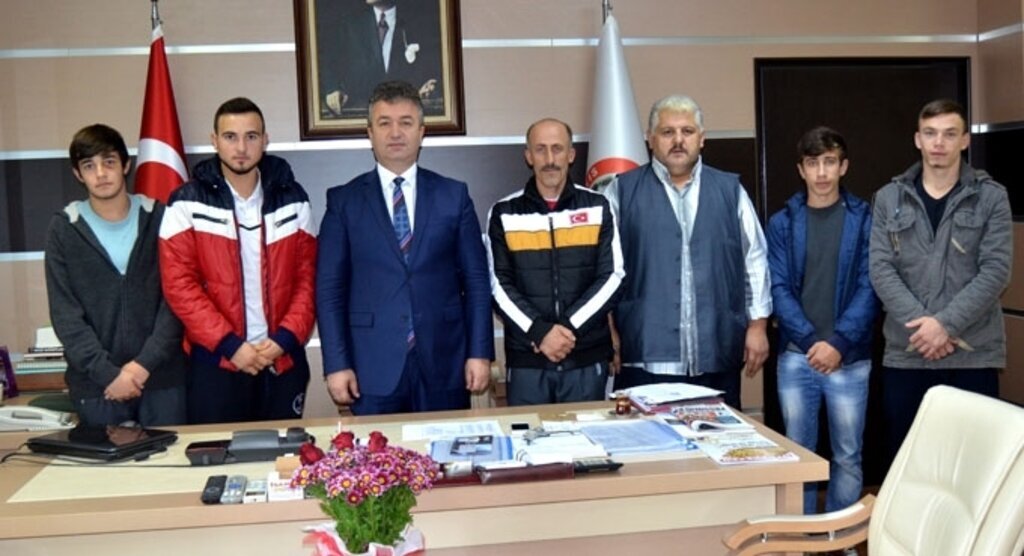 19 Mayıs Ballıca Gençlik Spor Kulübü'nden Başkan Topaloğlu’na Ziyaret