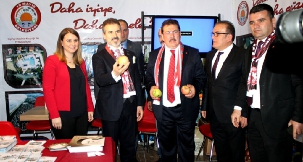 19 Mayıs Belediyesi Standına Ziyaretçi Akını