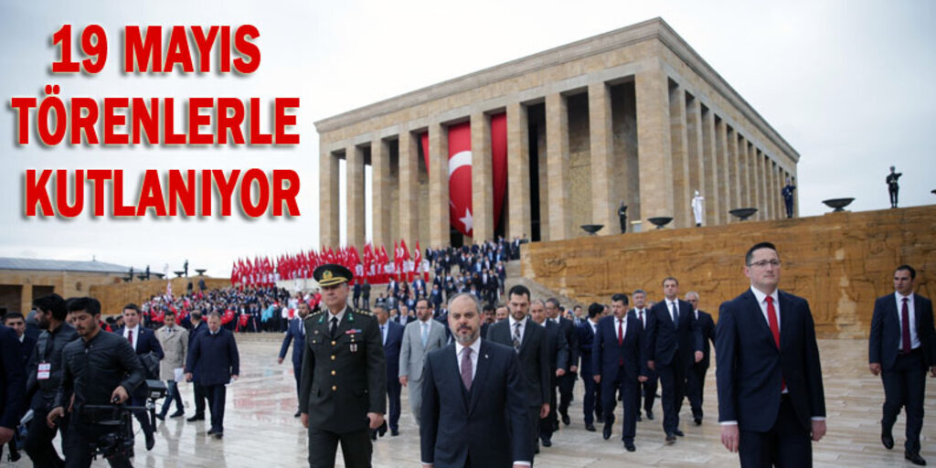 19 Mayıs coşkusu Anıtkabir'den başladı