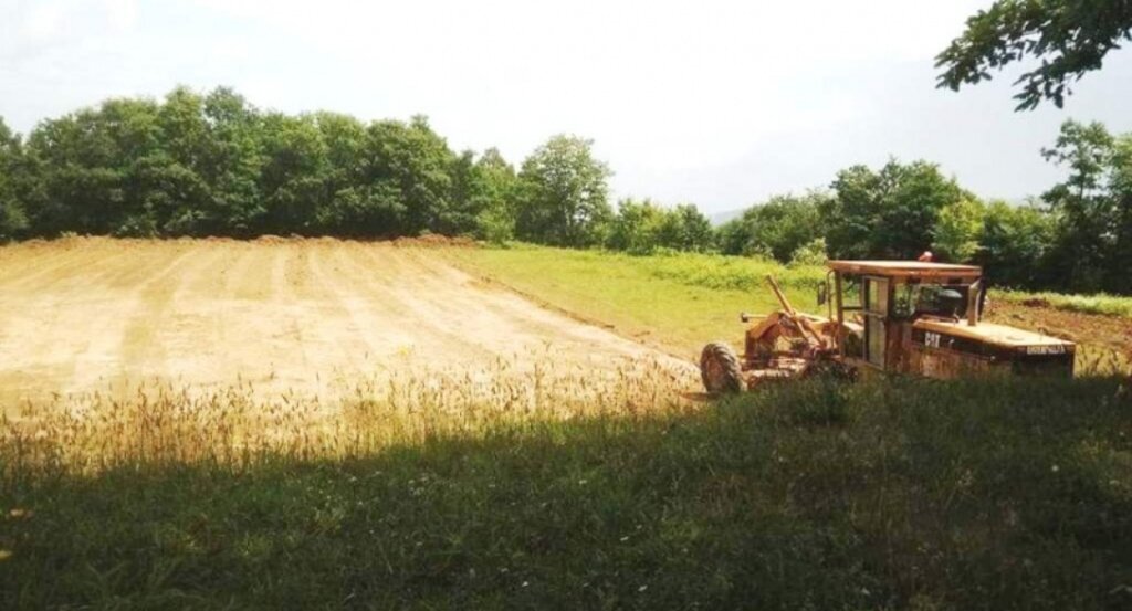 19 Mayıs İlçesi Karagöl Mahallesine Futbol Sahası