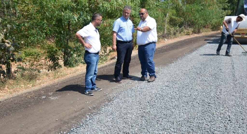 19 Mayıs ilçesinde sathi kaplama çalışmaları sürüyor