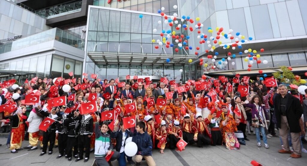 ‘2015 Mutlu Çocuk’ Projesi'ne muhteşem final