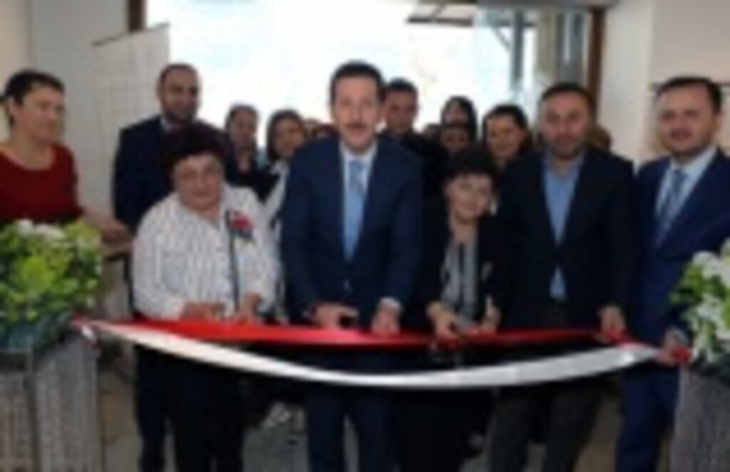 İlkadımlı kursiyerlerin sergileri Mehmetçiğe katkı olacak