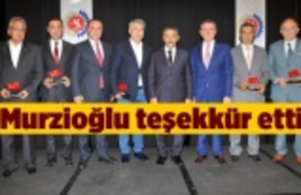 Samsun TSO’dan meclis üyelerine plaket