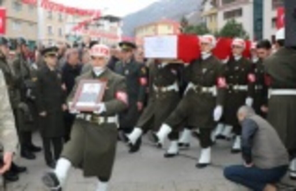 Giresun Şehidini gözyaşlarıyla uğurladı