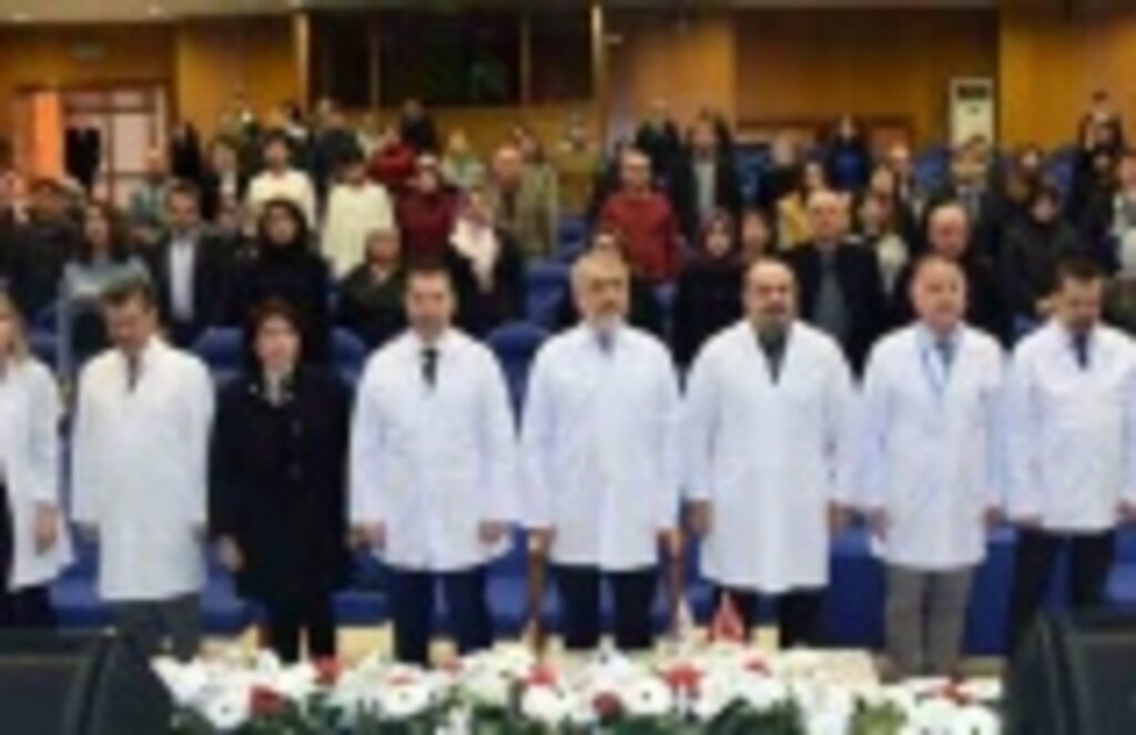 OMÜ Diş Hekimliği Fakültesinde Beyaz Önlük Giyme Sevinci