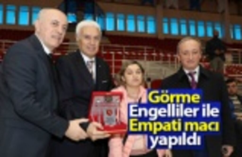 Yılport Samsunspor görme engelliler ile empati maçı yaptı