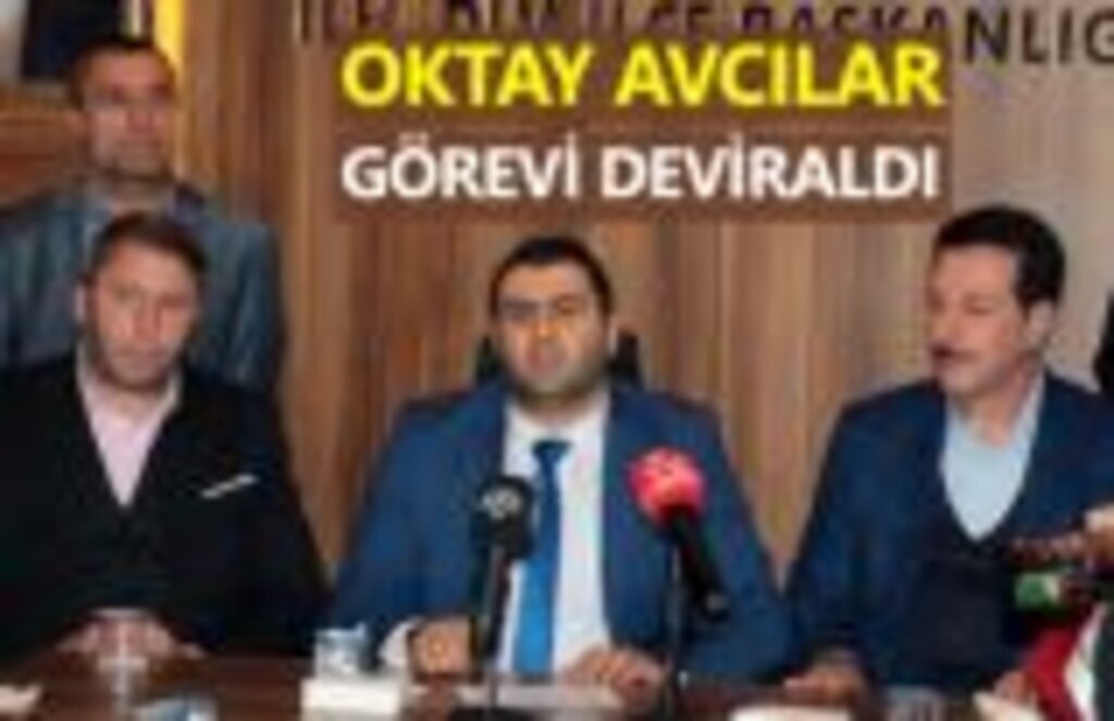 AK Parti İlkadım İlçe Başkanlığı'nda devir teslim töreni yapıldı
