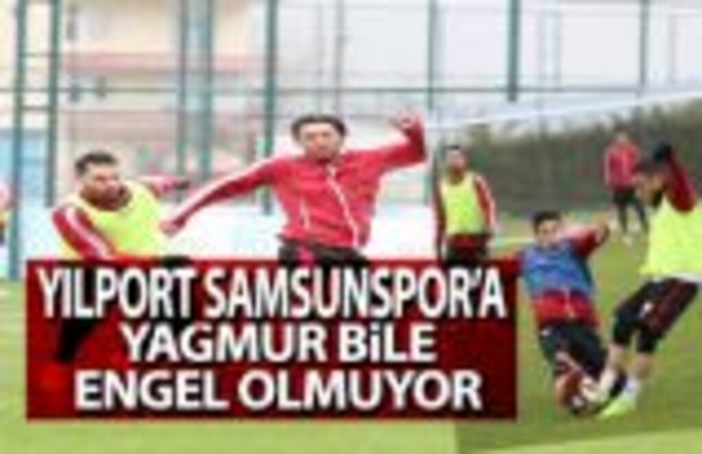 Yılport Samsunspor Yağmur Altında taktik çalıştı