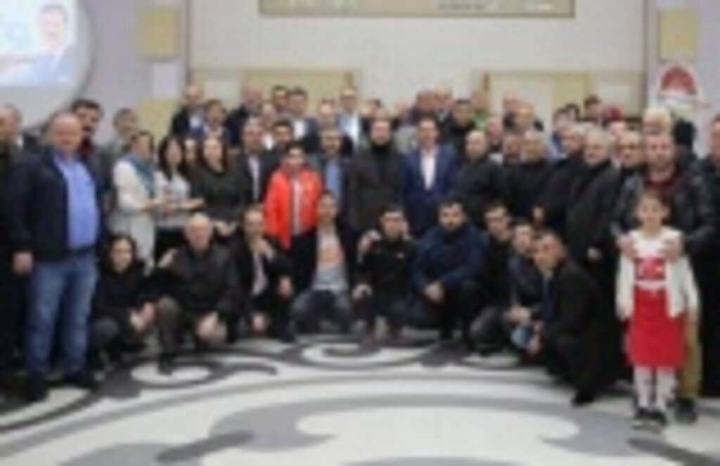 İlkadım Belediyesi'nde sözleşme sevinci