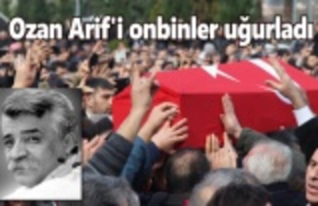 Ozan Arif'i Samsun'da onbinler uğurladı