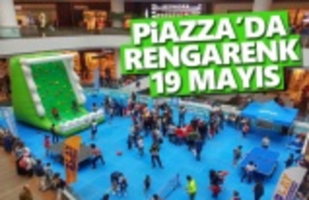 Piazza’da Rengarenk 19 Mayıs