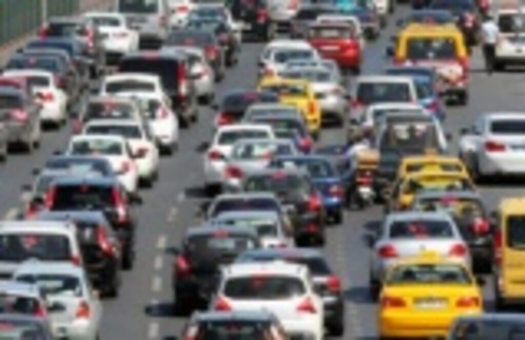 İkinci el araç satıcılarının dikkatine, yetki belgesi alım süresi uzatıldı!