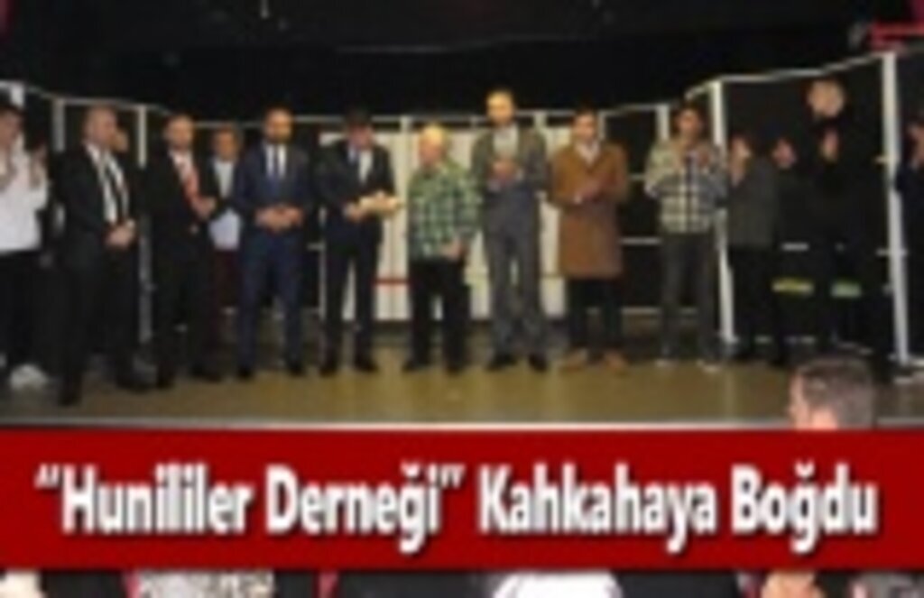 'Hunililer Derneği' Kahkahaya Boğdu