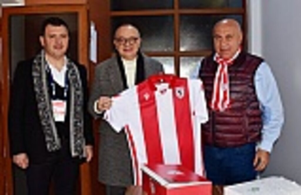 Manisa FK Başkanına Samsunspor Forması