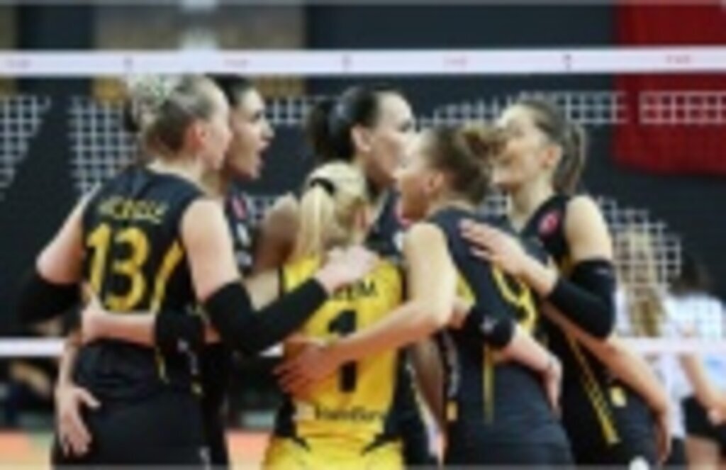 VakıfBank seriyi 13 maça çıkardı