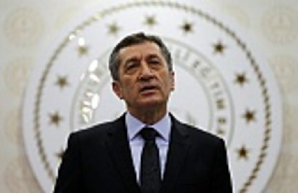 Bakan Selçuk: 1 Haziran'da okullar açılabilir