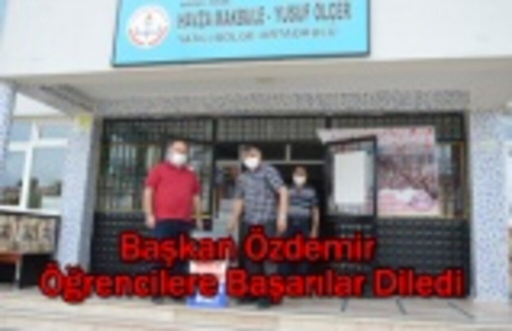 Başkan Özdemir Öğrencilere Başarılar Diledi