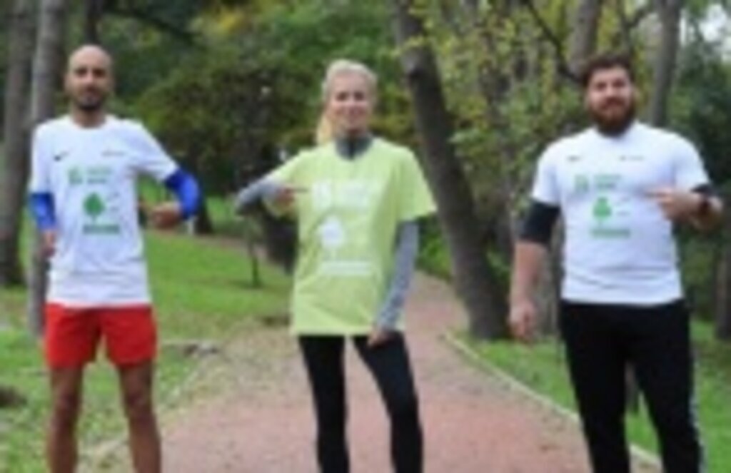 Burcu Esmersoy neden koştu? TikTok Karasal Yaşam nedir?