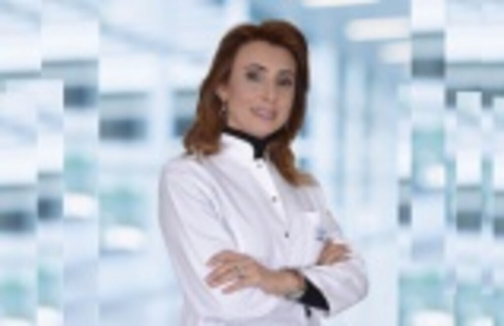 Uzun süre maske kullanımı cildi etkiliyor