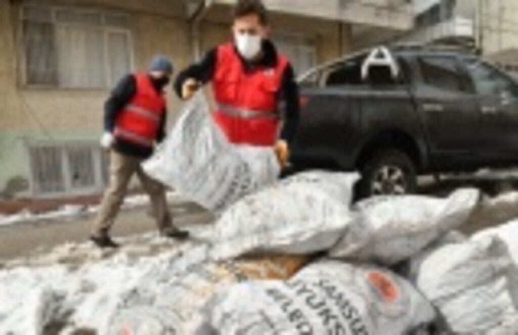 Samsun'da yılın ilk 2 ayında 750 aileye kömür yardımı