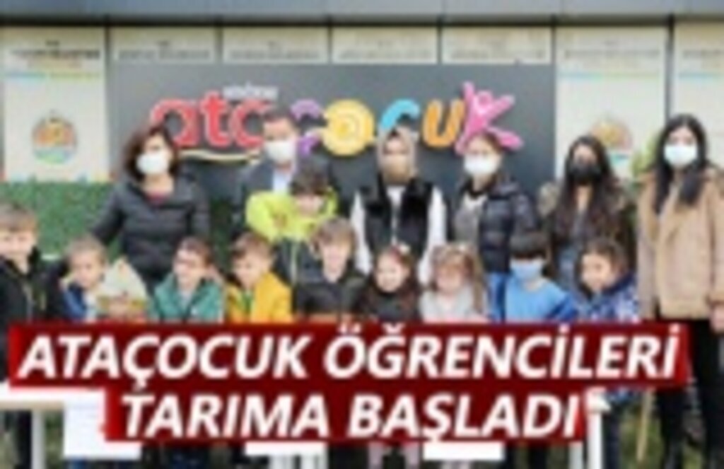 AtaÇocuk’ta minik çiftçiler ilk tohumlarını Başkan Deveci’yle ekti