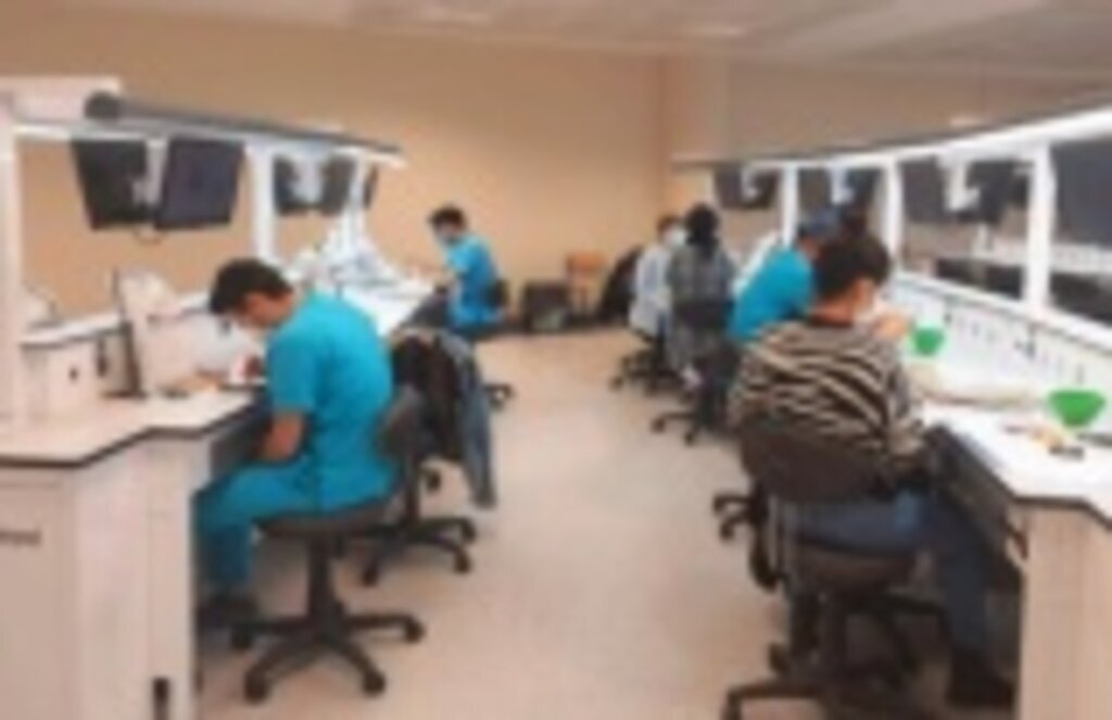 Diş Hekimliği Fakültesinde Sürekli Eğitim Seminerleri Başladı