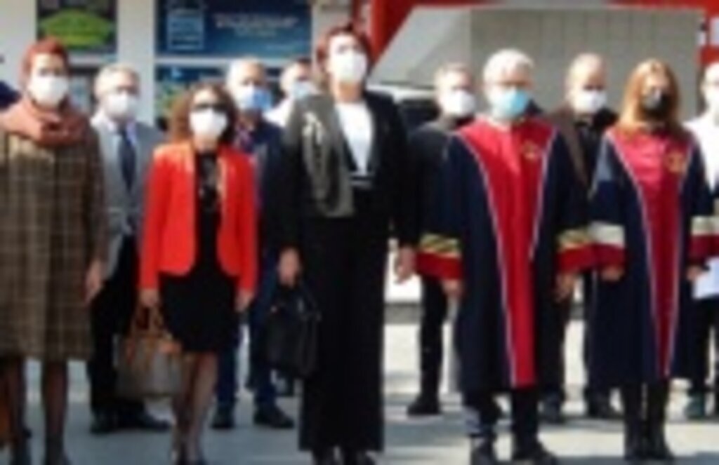 Sağlık Çalışanlarından Onur Anıtı'na Çelenk, Samsun Haber