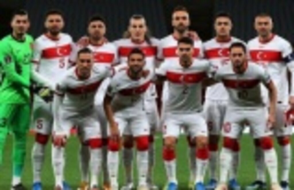 Türkiye Letonya maçı seyircili mi oynanacak? Milli maç seyircili