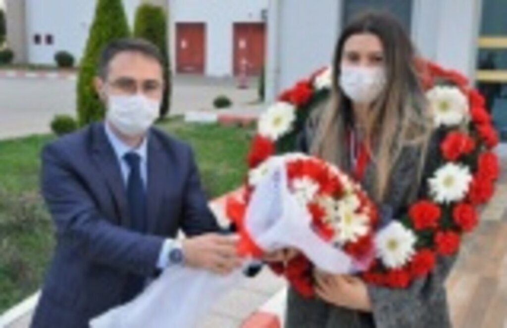 Nisanur Erbil havaalanında çiçeklerle karşıladı