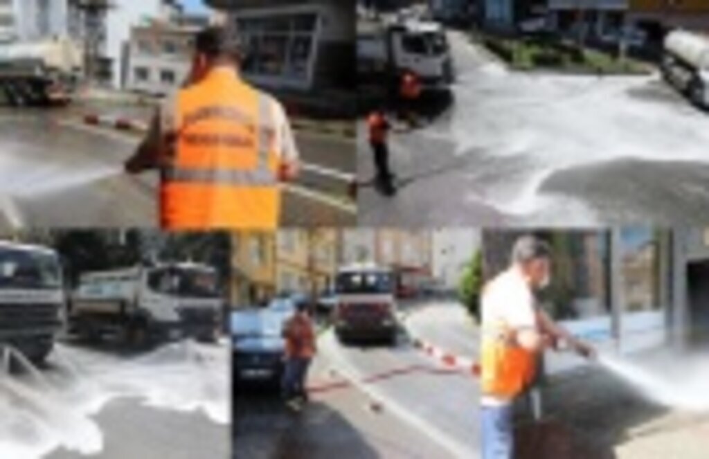 Tam kapanma ile boşalan sokaklar yıkandı - Samsun Haber