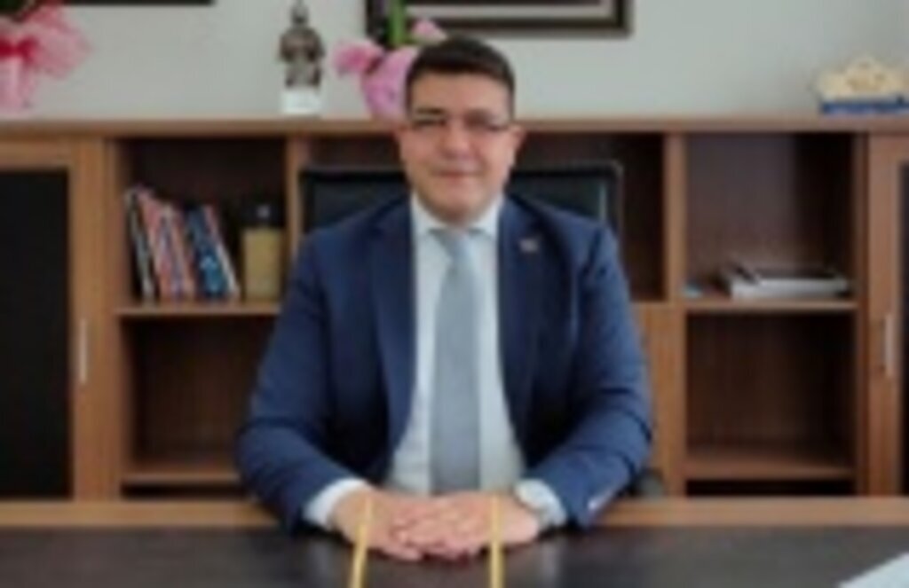 Kaymakam Burak Öz göreve başladı, Burak Öz Kimdir?