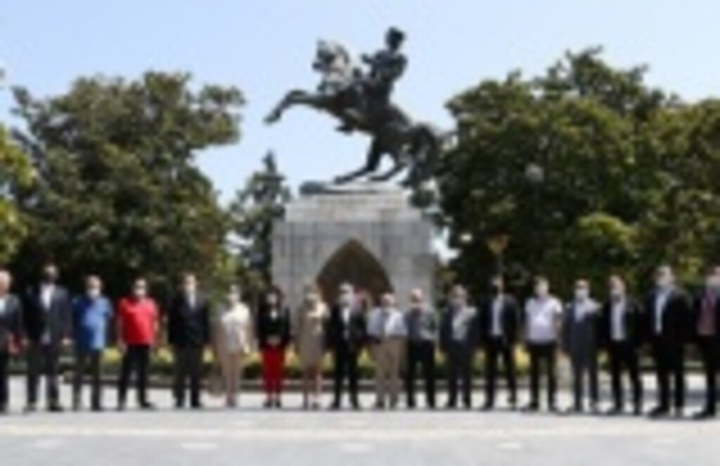 Samsunspor 56 yaşında, Anıta çelenk bırakıldı