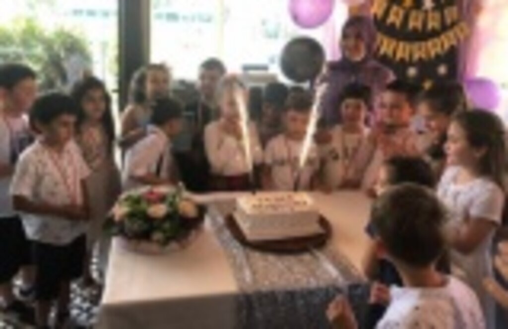 Yunus Emre İlkokulu'nda karne mutluluğu