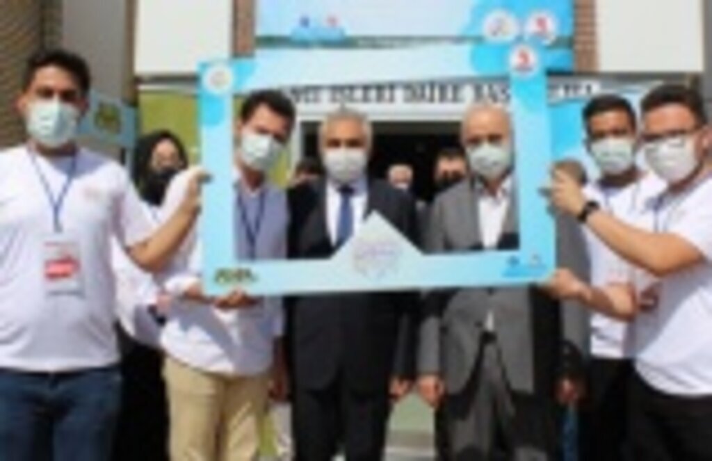 OMÜ’den Yeni Öğrencilere Sıcak Karşılama