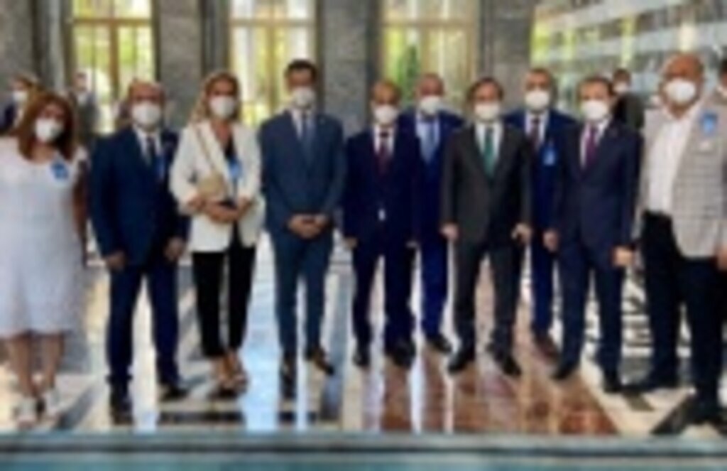 Sosyal Medya ve İnternet Gazeteciliği Yasası yalan haberciliği bitirecek