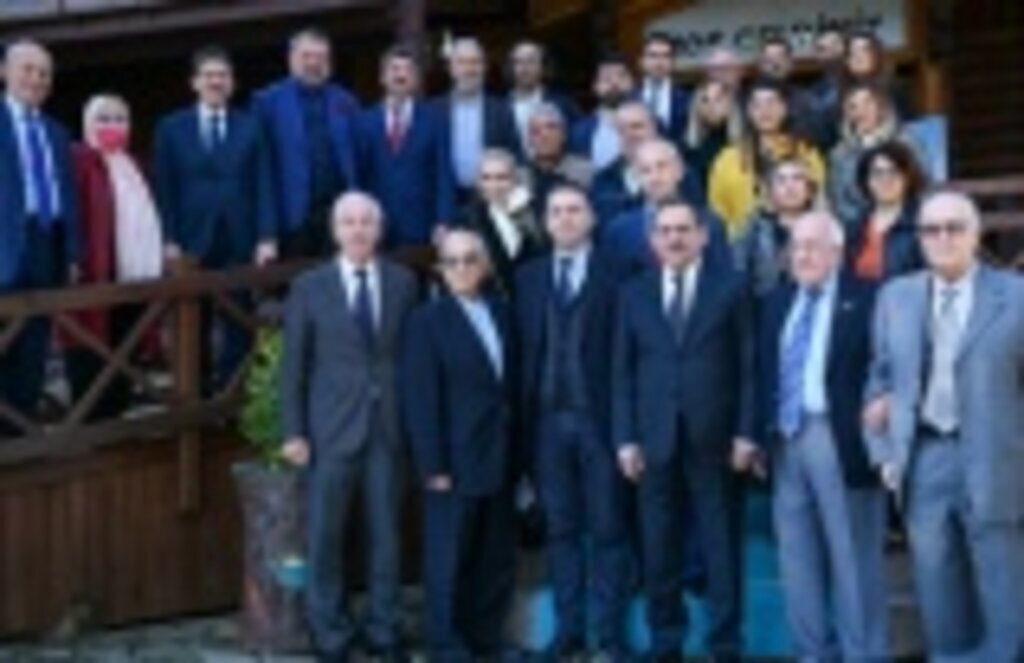 Başkan Demir eczacıların sorun ve taleplerini dinledi