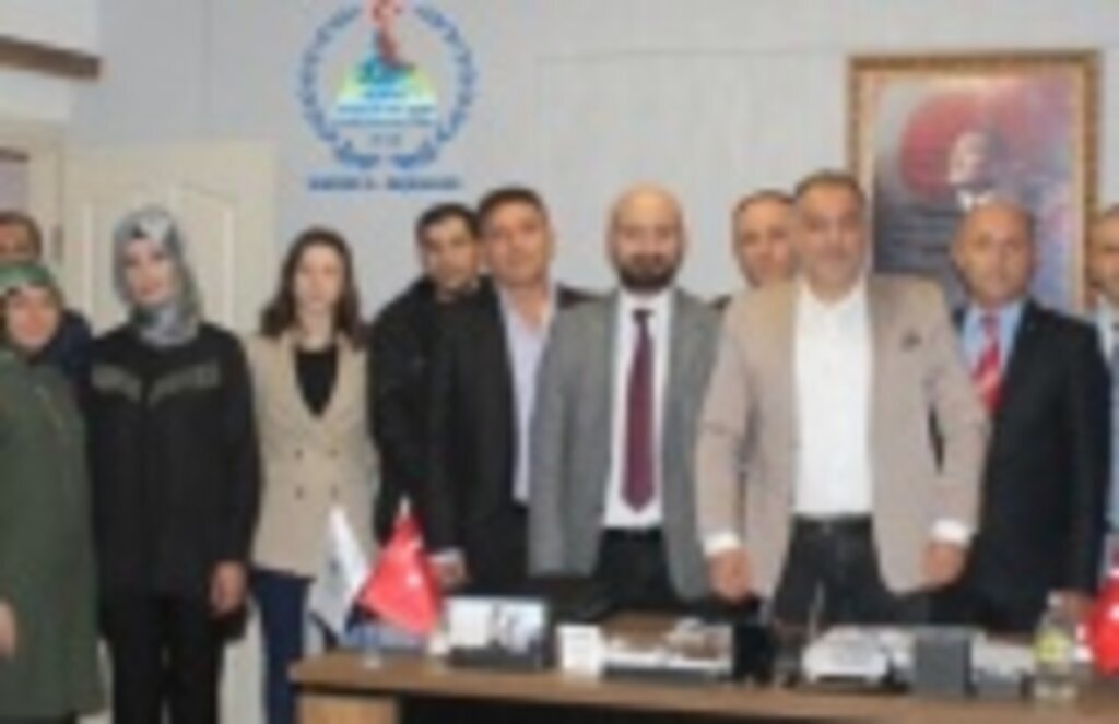 Başkan Uğur: Dünyanın donanımlı gençlere ihtiyacı var