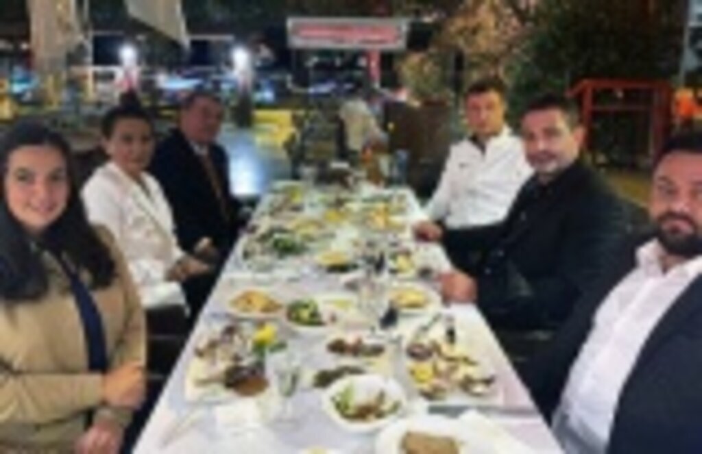 Samsunspor Ümraniyespor yöneticileri ile yemekte buluştu