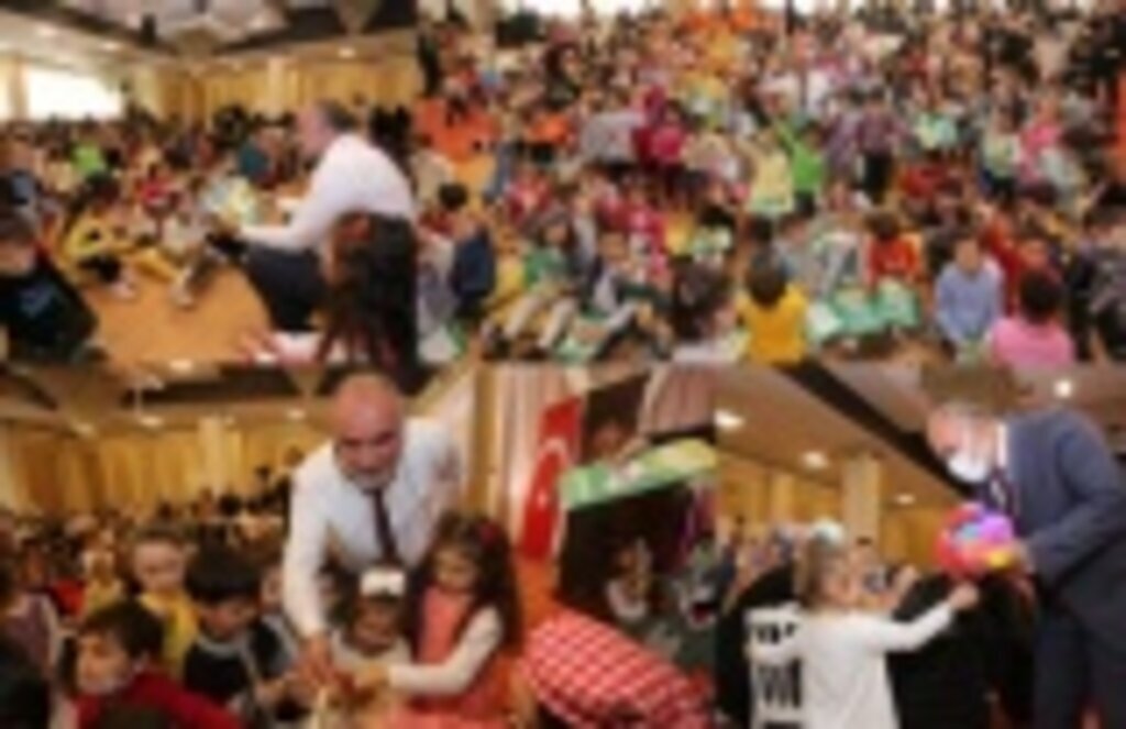 Başkan Sandıkçı'dan çocuklara masal