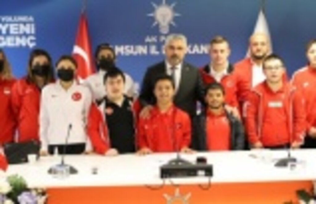 Başkan Aksu, sporcu, antrenör ve yöneticilerle buluştu