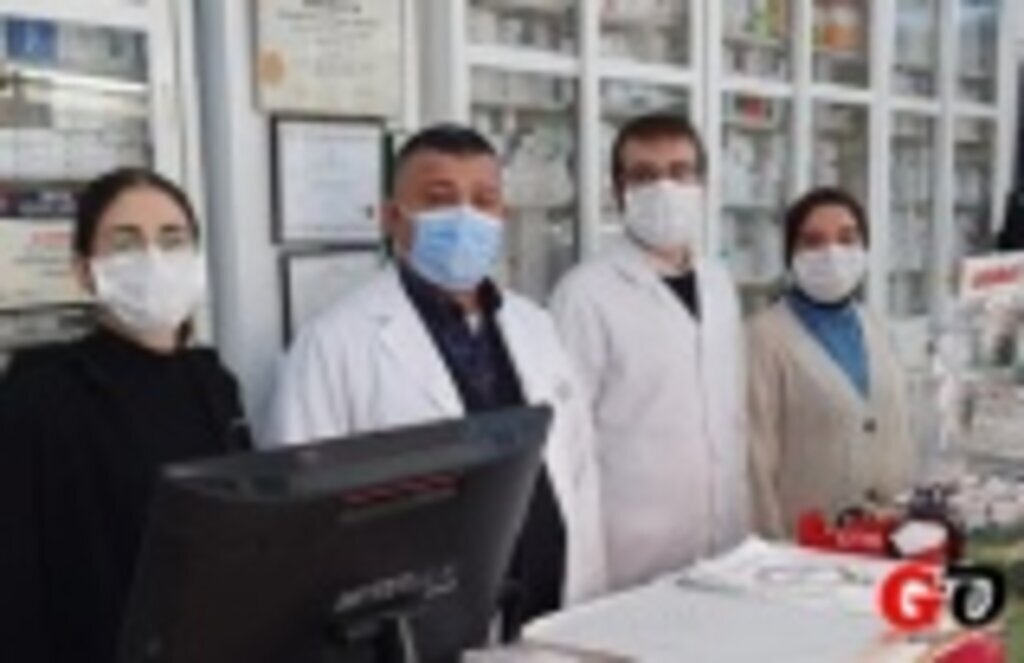 Eczacılar pandemide kaybettikleri meslektaşlarını unutmadı!