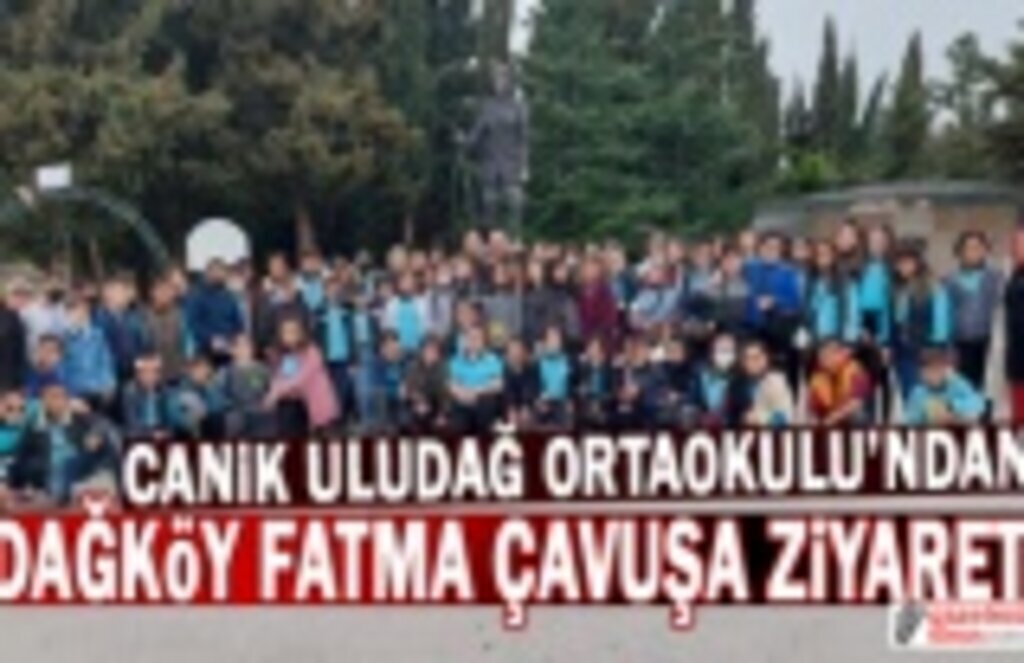 Canik Uludağ Ortaokulu Dağköylü Fatma Çavuşu Kabri Başında Andı